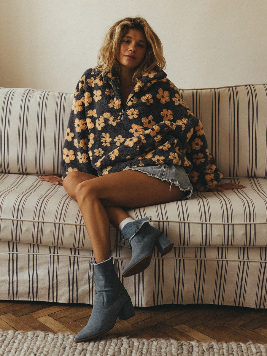 Peluş Çiçek Desenli Yarım Fermuarlı Sweatshirt