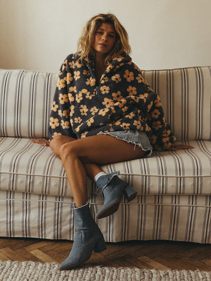 Peluş Çiçek Desenli Yarım Fermuarlı Sweatshirt